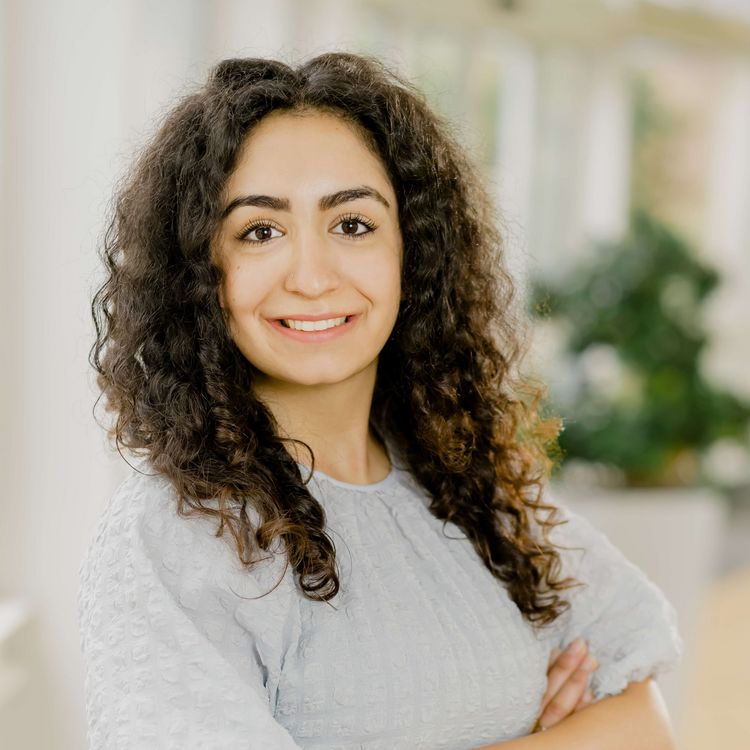 Esra Güler